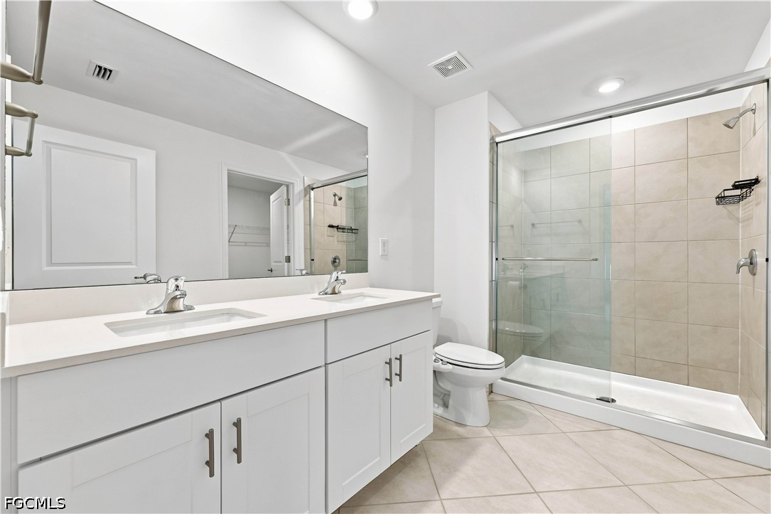 3 Bed SingleFamilyResidence for Sale in Cape Coral, FL — photo 16