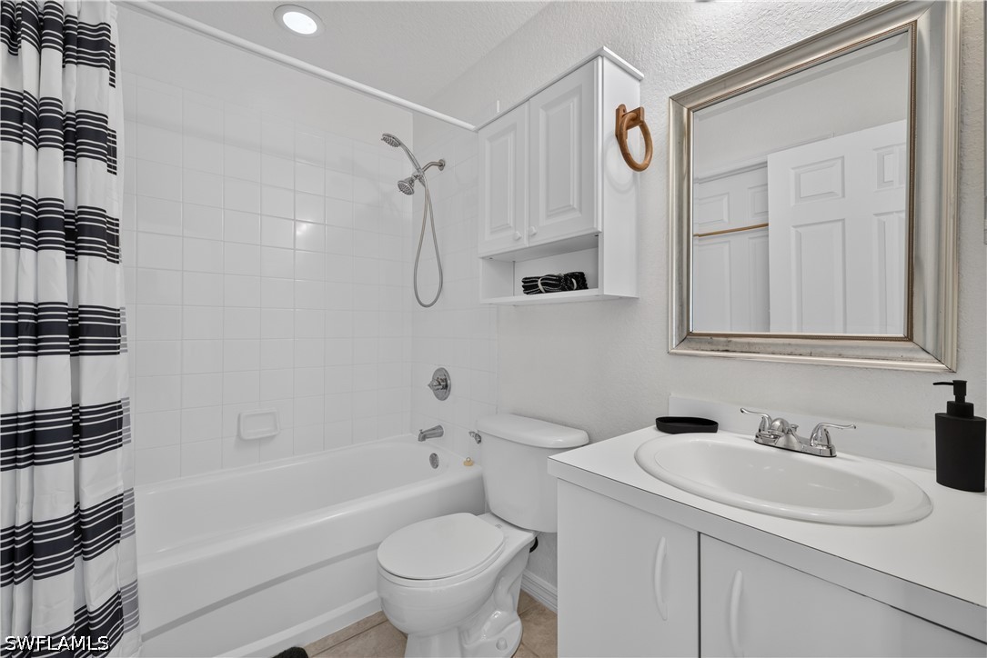 1 Bed Condominium for Sale in Bonita Springs, FL, $1,500 — photo 16