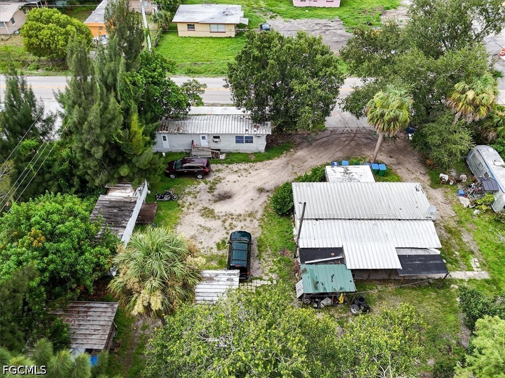6 Bed SingleFamilyResidence for Sale in Fort Myers, FL — photo 16
