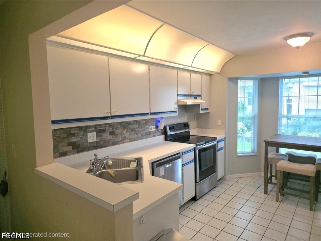 2 Bed Pool Home for Sale in Lehigh Acres, photo 16