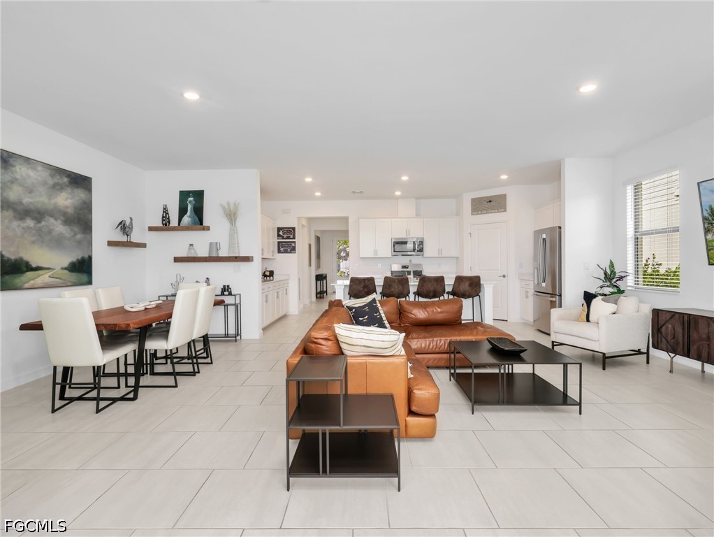 3 Bed Pool Home for Sale in Verdana Village, photo 16