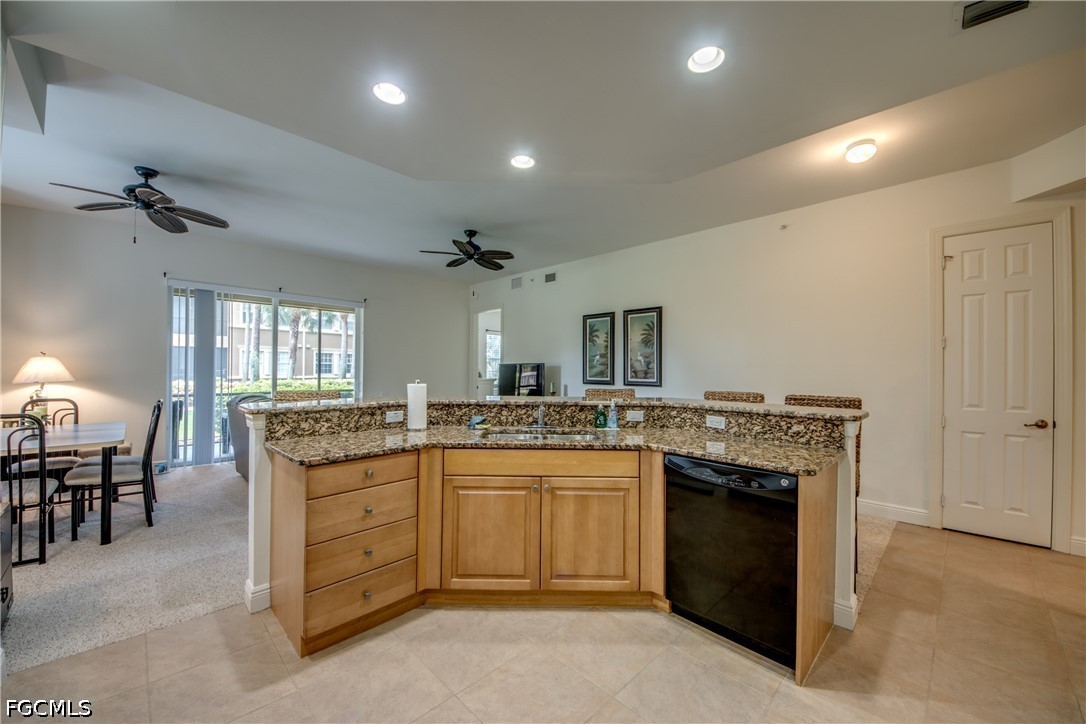 2 Bed Condominium for Sale in Tuscany Court, FL, $250,000 — photo 16