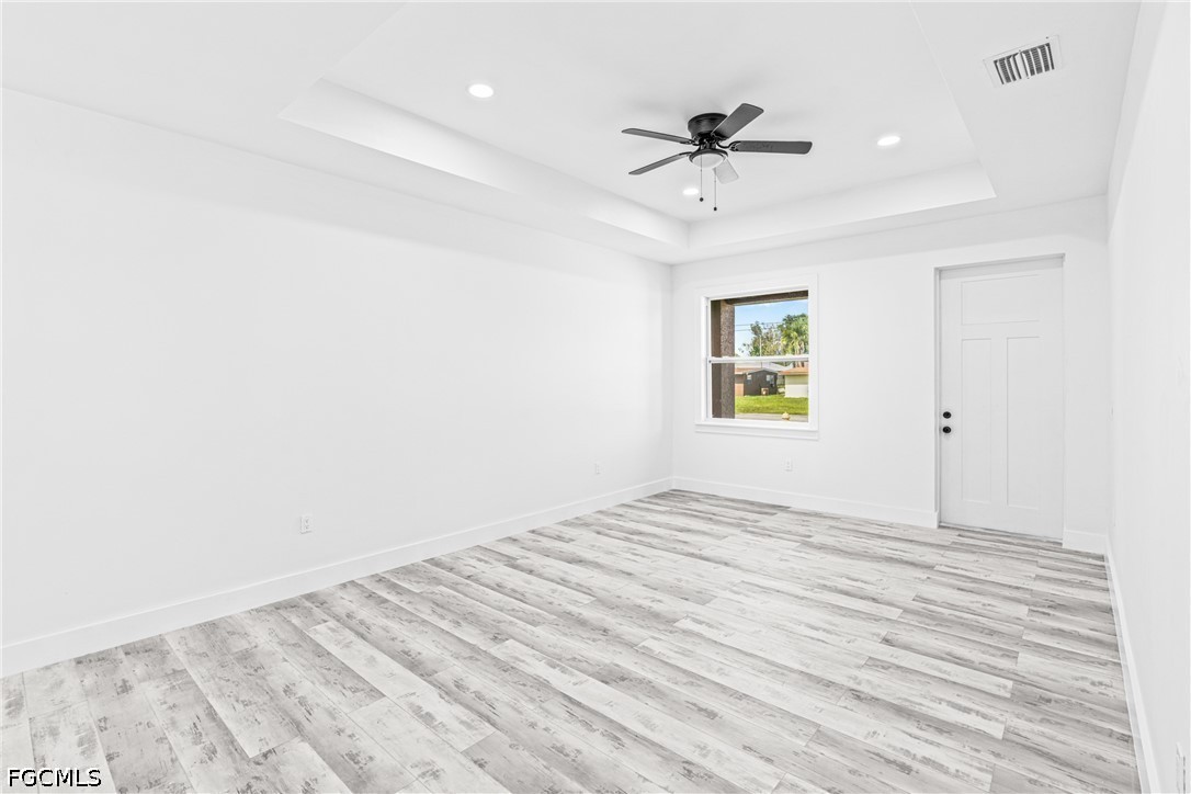 3 Bed SingleFamilyResidence for Sale in Fort Myers, FL — photo 16