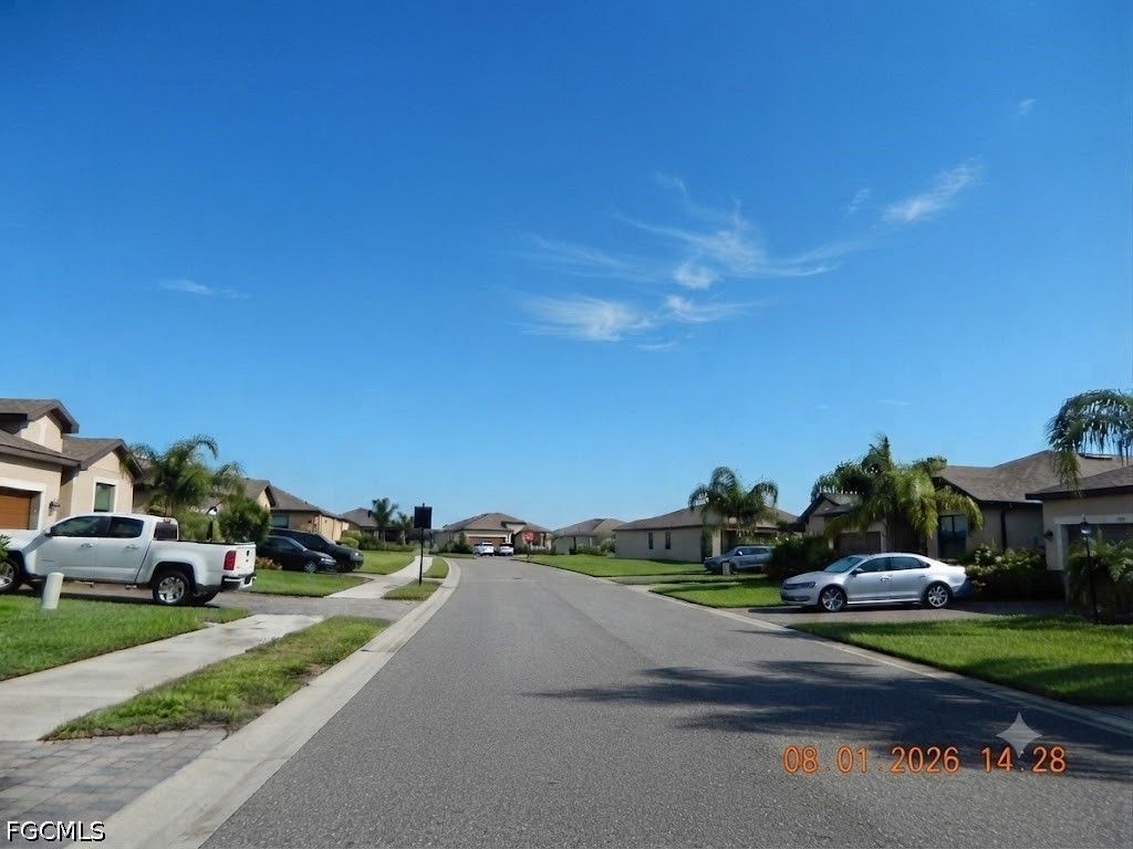 3 Bed SingleFamilyResidence for Sale in Portico, FL — photo 16