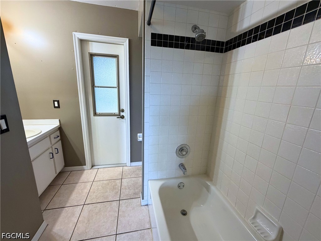 3 Bed SingleFamilyResidence for Sale in Cape Coral, FL — photo 16