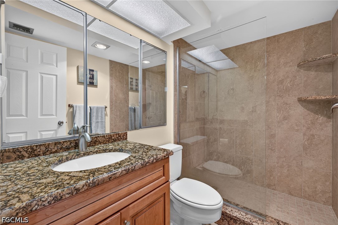 2 Bed Waterfront Home for Sale in Fort Myers, photo 16