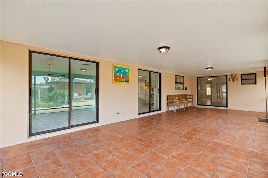 3 Bed SingleFamilyResidence for Sale in Fort Myers, photo 16