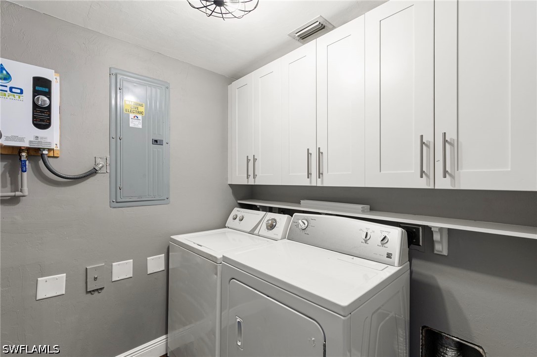 3 Bed Condominium for Sale in Blue Heron, FL, $350,000 — photo 16