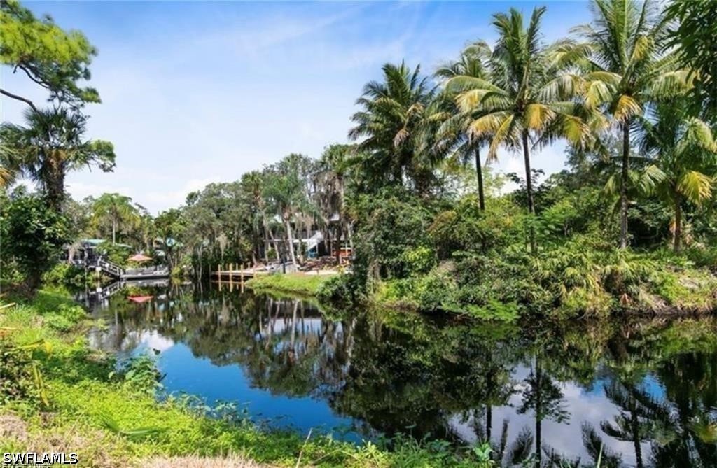 2 Bed Condominium for Sale in Bonita Springs, FL, $1,950 — photo 16