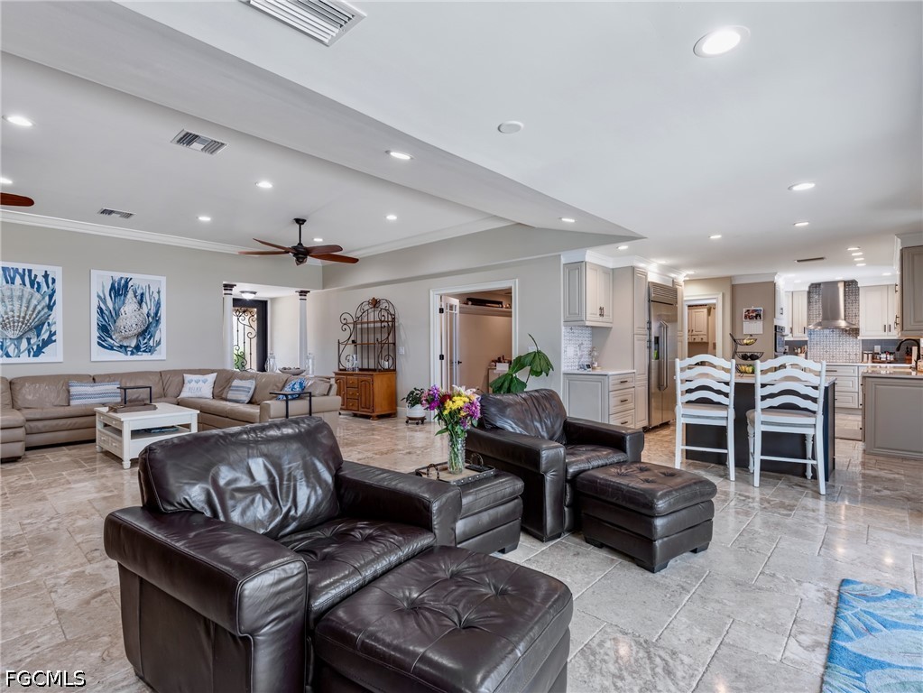 3 Bed Pool Home for Sale in Palm Acres, photo 16