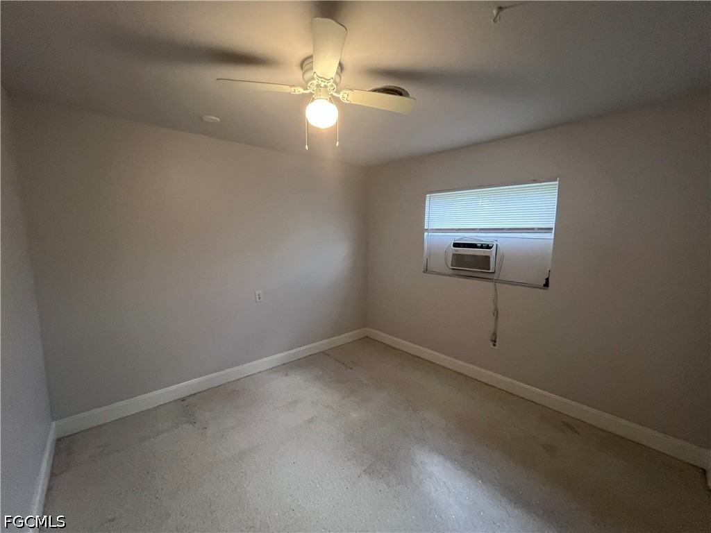 3 Bed SingleFamilyResidence for Sale in Fort Myers, photo 16