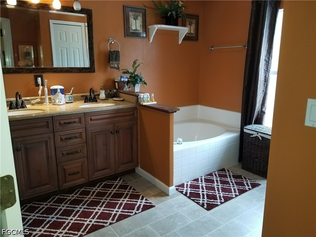 3 Bed Pool Home for Sale in Mirror Lakes, photo 16