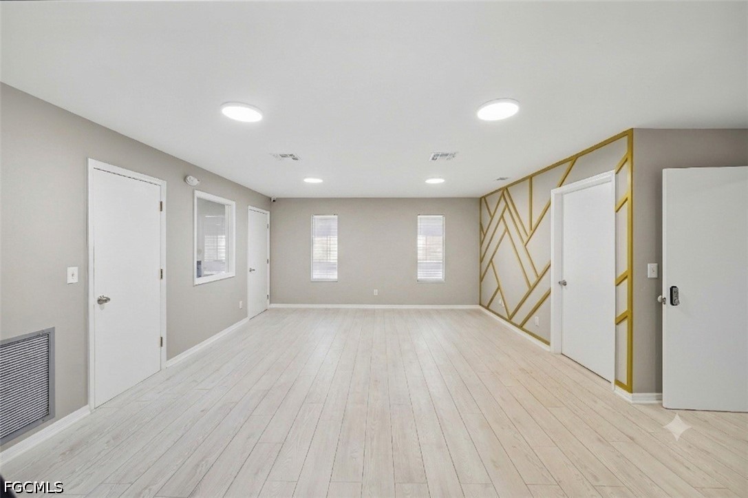 Office for Sale in Fort Myers, photo 16