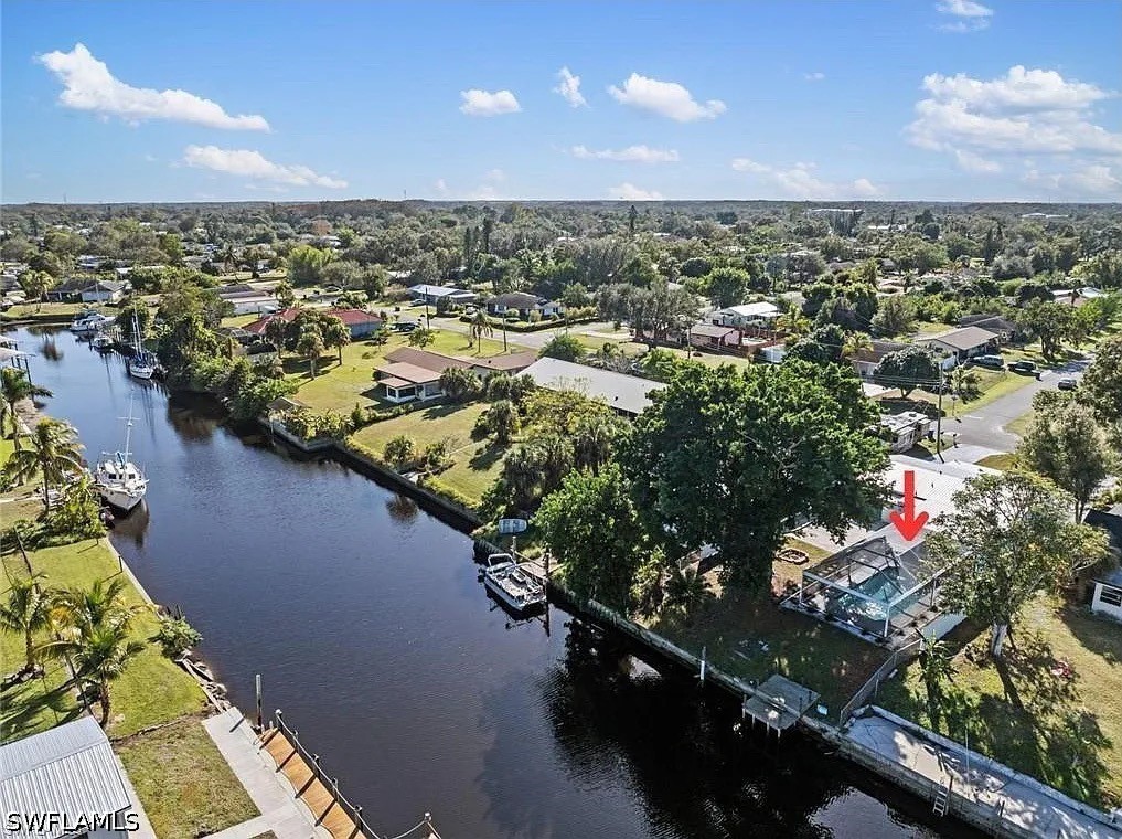 3 Bed Pool Home for Sale in Fort Myers Shores, photo 16