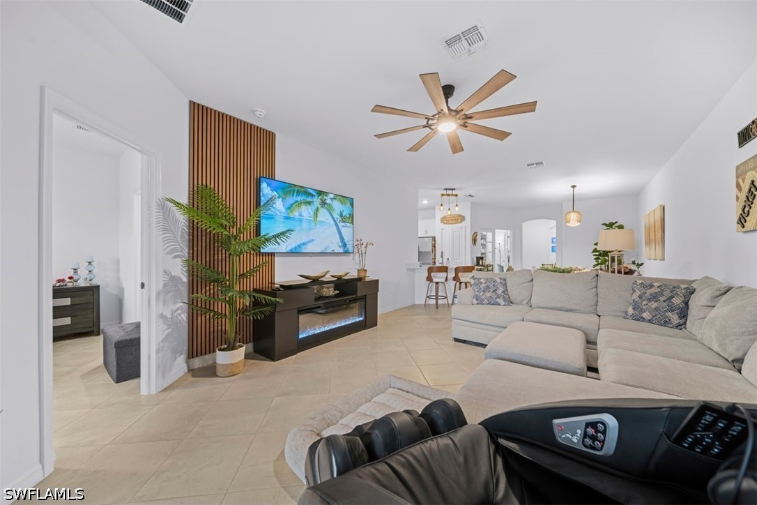 2 Bed Attached for Sale in Naples, photo 16