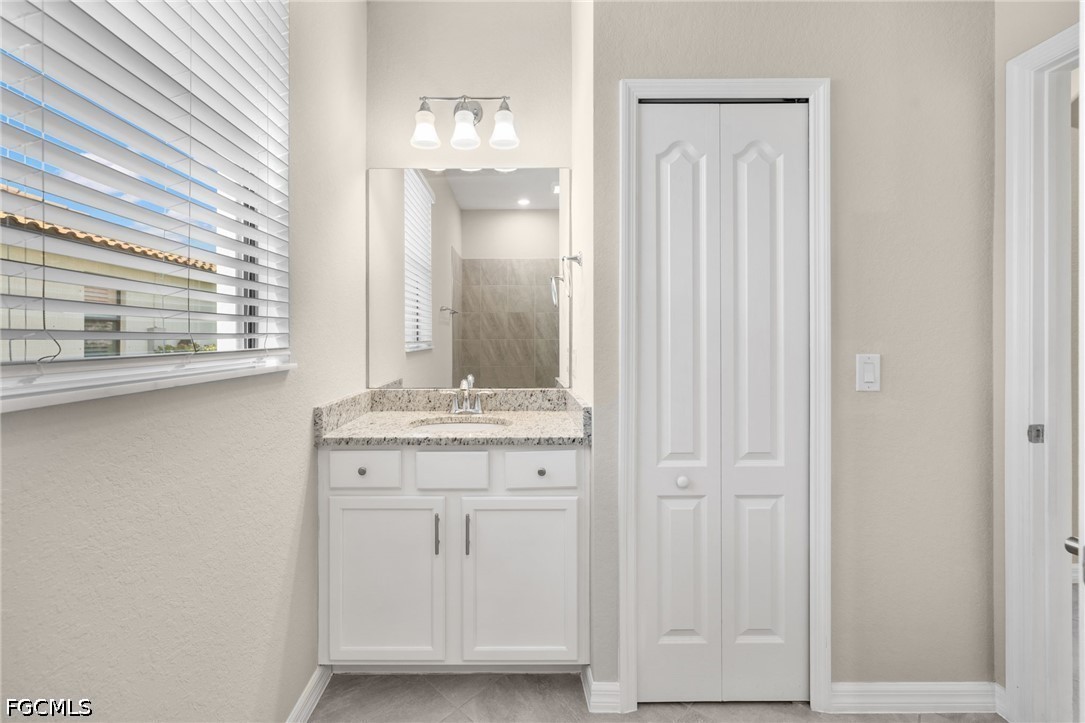 4 Bed SingleFamilyResidence for Sale in Fort Myers, photo 16
