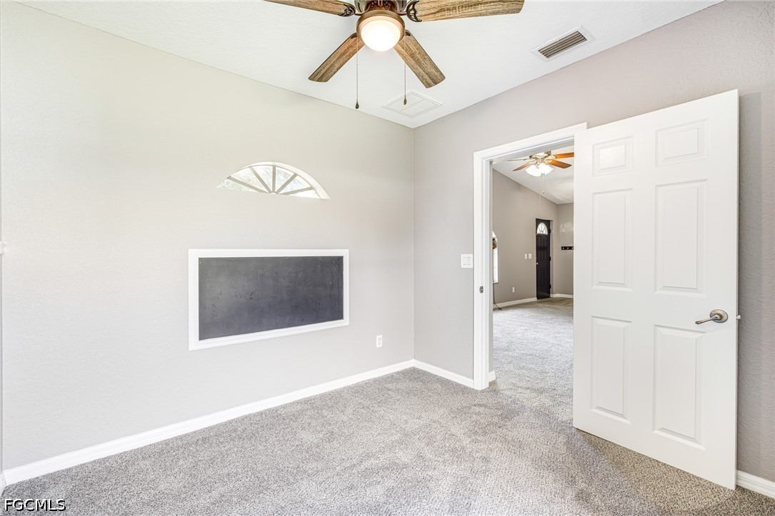 3 Bed SingleFamilyResidence for Sale in Port Charlotte, photo 16