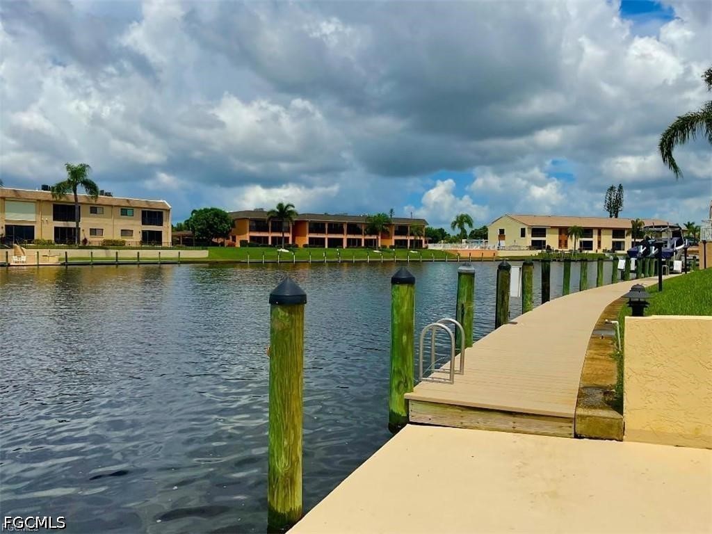 2 Bed Waterfront Home for Sale in Cape Coral, photo 16