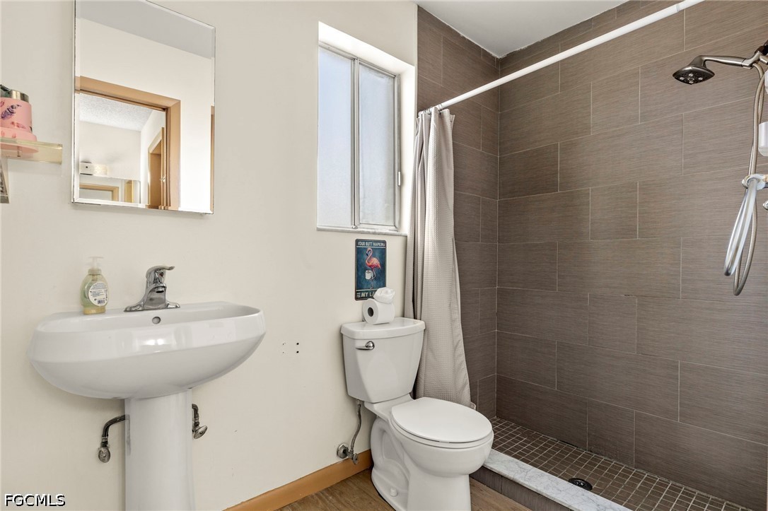 3 Bed Pool Home for Sale in Cape Coral, photo 16