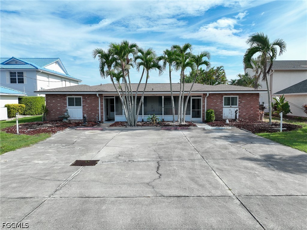 4 Bed Waterfront Home for Sale in Cape Coral, photo 16