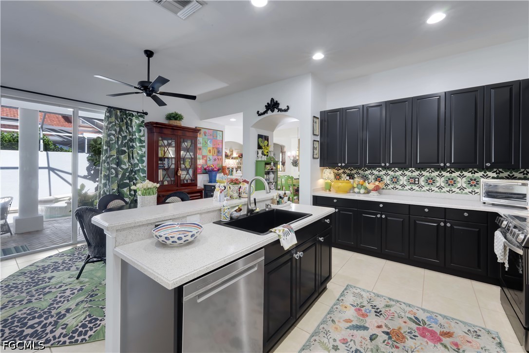 3 Bed Pool Home for Sale in Bell Tower Park, photo 16