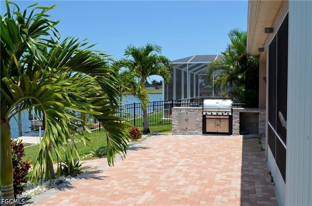 3 Bed Waterfront Home for Sale in Emerald Cove, photo 16