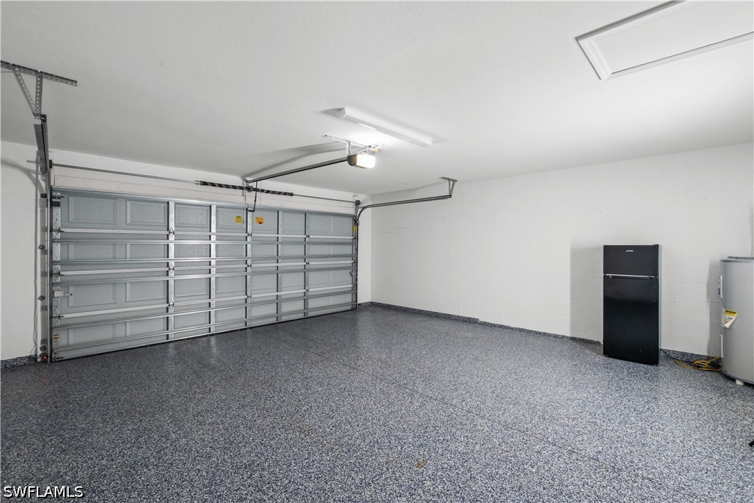 2 Bed Attached for Sale in Naples, photo 16