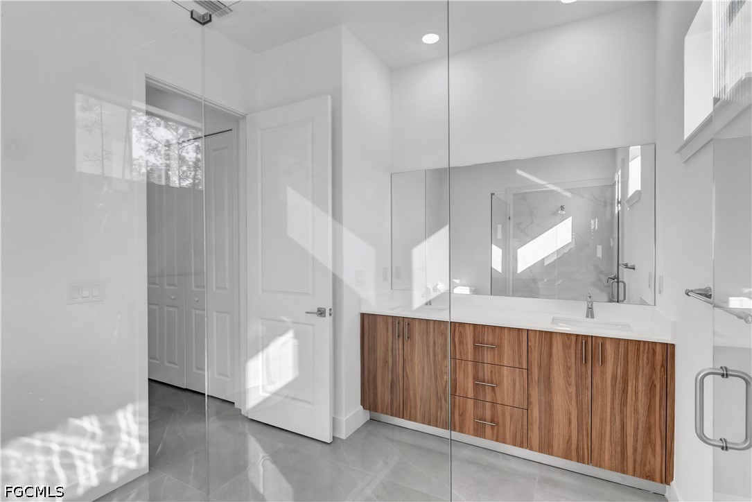 4 Bed SingleFamilyResidence for Sale in Lehigh Acres, photo 16