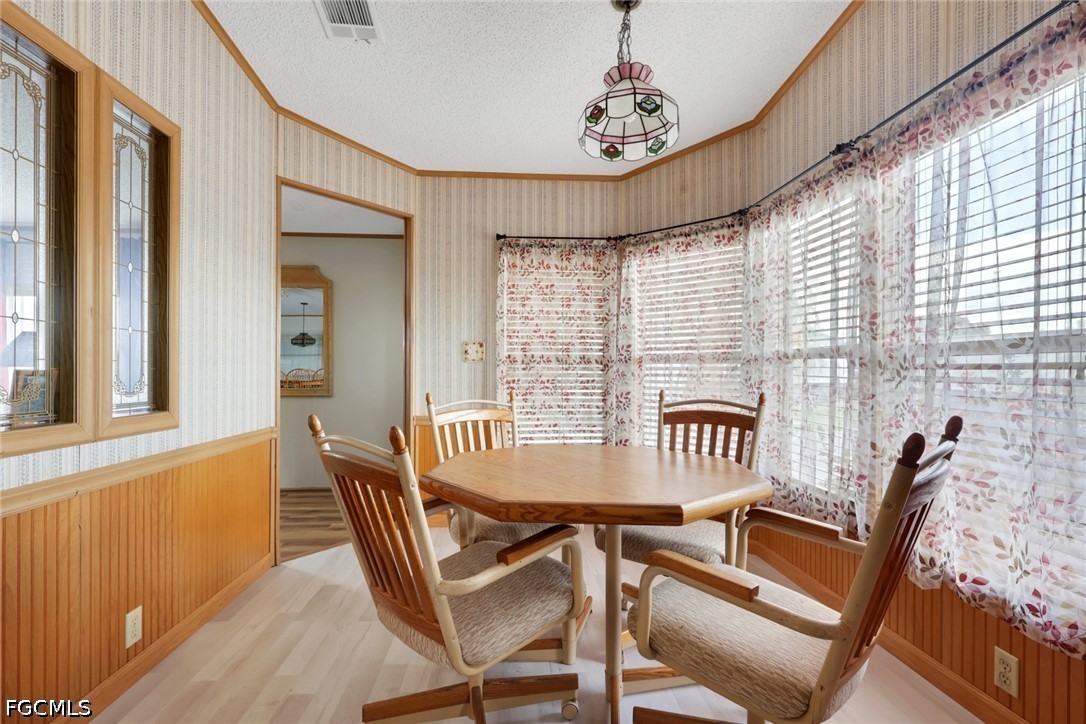 2 Bed ManufacturedHome for Sale in Tamiami Village, photo 16