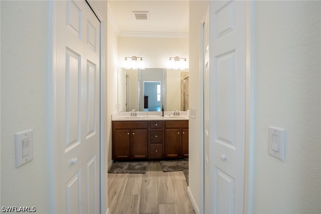 3 Bed Waterfront Home for Sale in Naples, photo 16