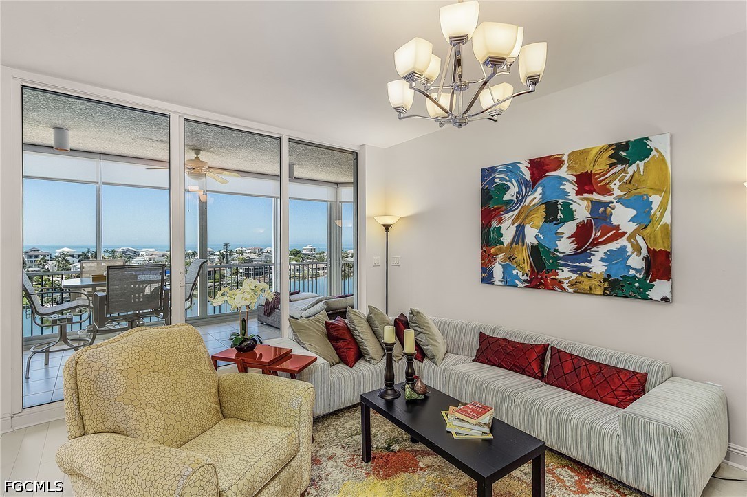 3 Bed Waterfront Home for Sale in Waterside At Bay Beach, photo 16