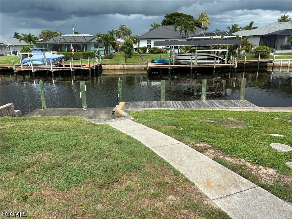 2 Bed Waterfront Home for Sale in Cape Coral, photo 16