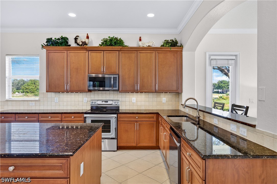 5 Bed Waterfront Home for Sale in Naples, photo 16