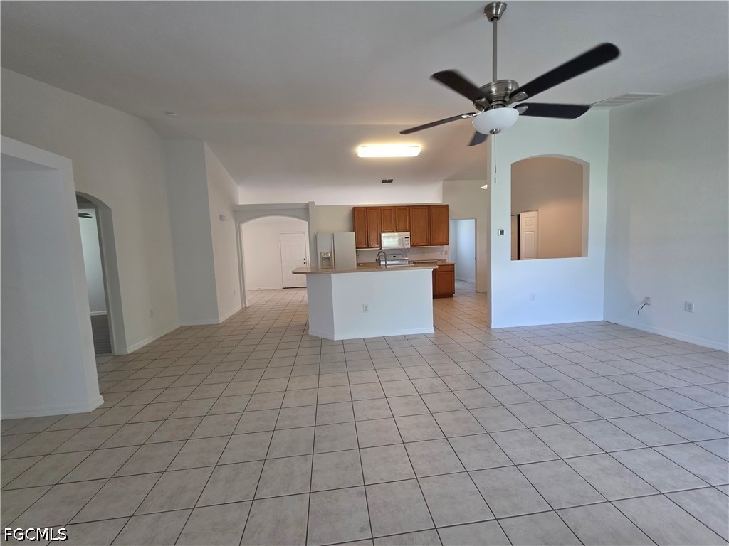 3 Bed SingleFamilyResidence for Sale in Cape Coral, photo 16