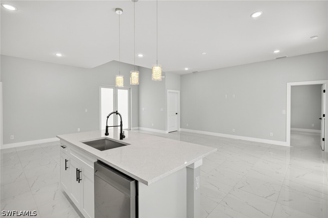4 Bed SingleFamilyResidence for Sale in Lehigh Acres, photo 16