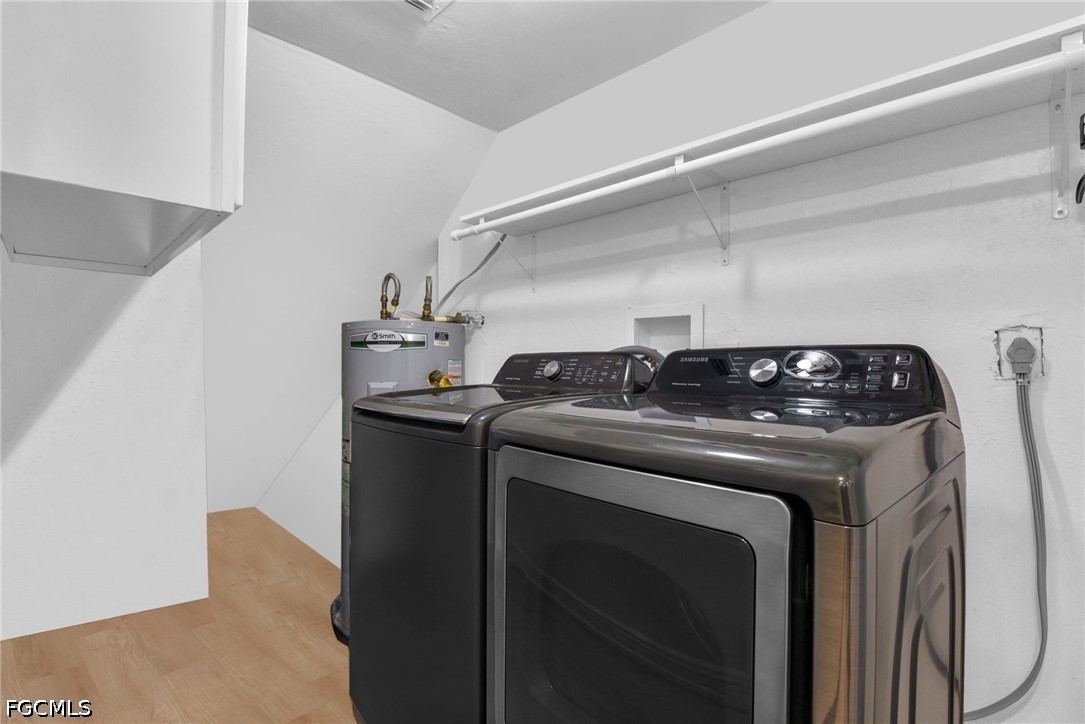 2 Bed Townhouse for Sale in Sunset Lake Condo, photo 16