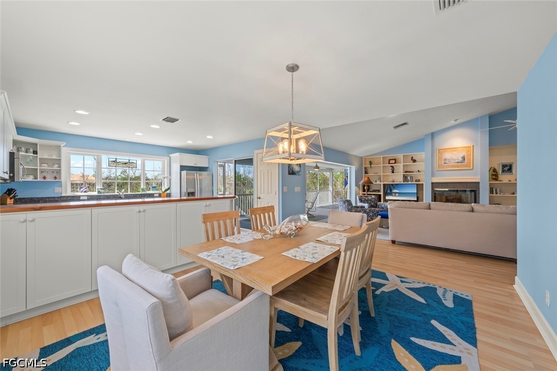 3 Bed Pool Home for Sale in Sanibel Bayous, photo 16