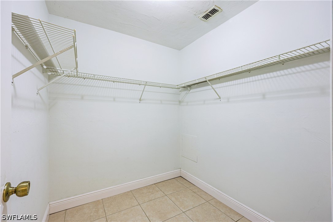 2 Bed Condominium for Sale in Winterpark, photo 16