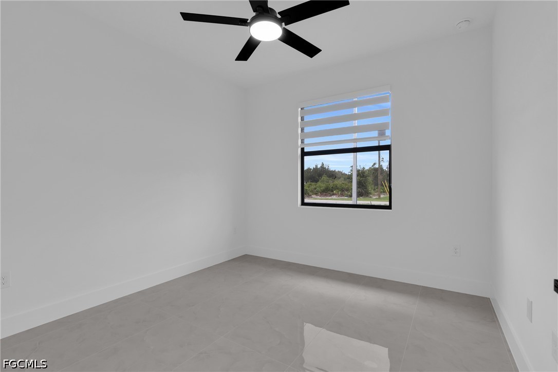 4 Bed SingleFamilyResidence for Sale in Lehigh Acres, photo 16