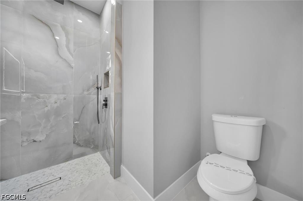 3 Bed SingleFamilyResidence for Sale in Lehigh Acres, photo 16