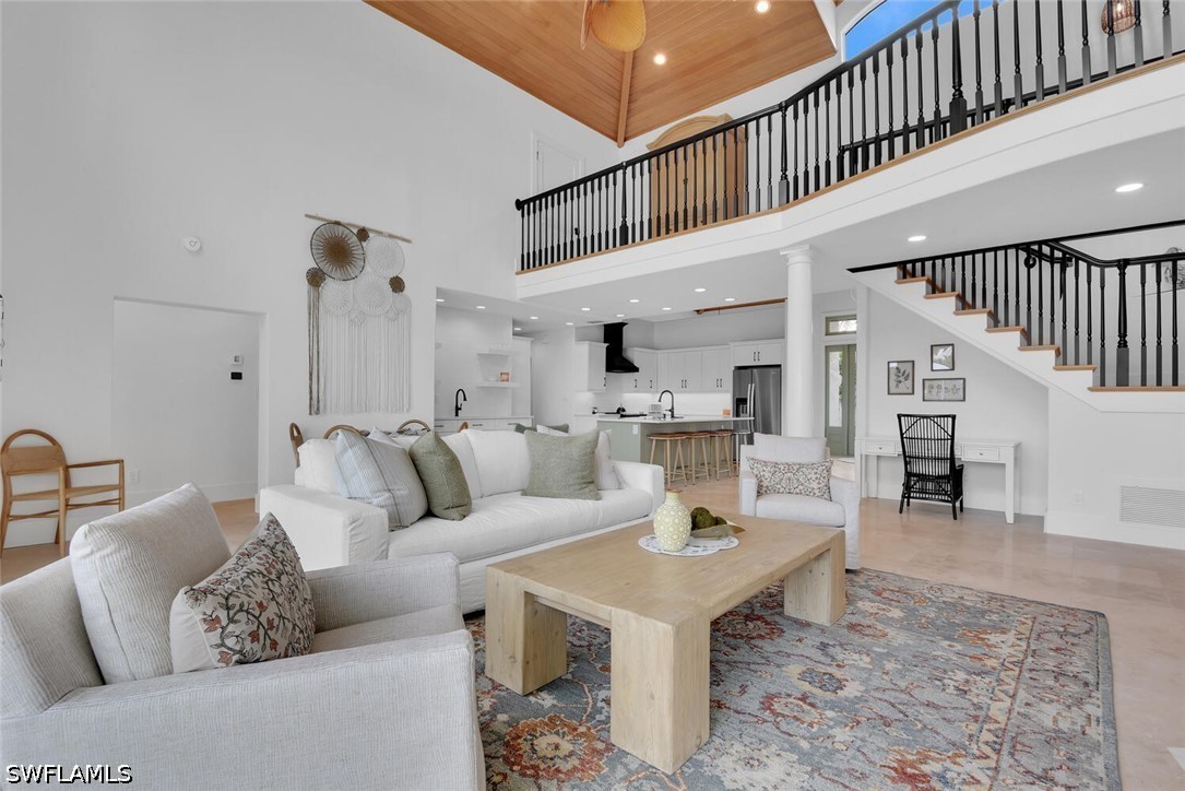 5 Bed Pool Home for Sale in Moorings, photo 16