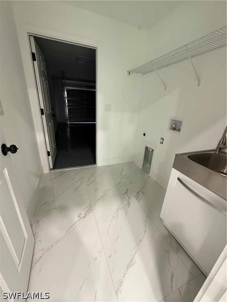 4 Bed SingleFamilyResidence for Sale in Lehigh Acres, photo 16