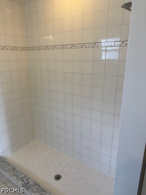 3 Bed SingleFamilyResidence for Sale in Cape Coral, photo 16