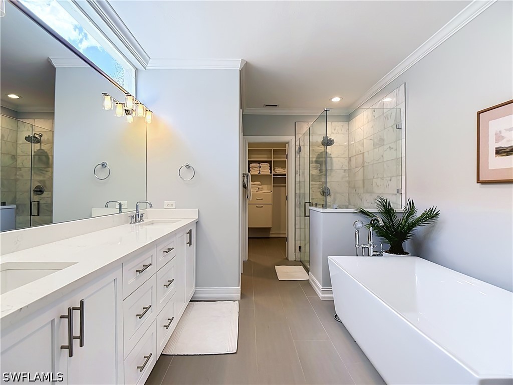3 Bed Pool Home for Sale in Ventura, photo 16
