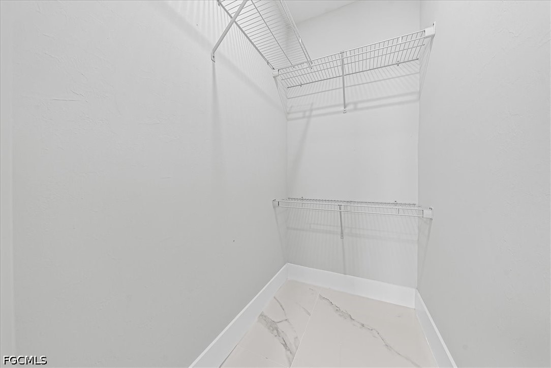 3 Bed SingleFamilyResidence for Sale in Lehigh Acres, photo 16