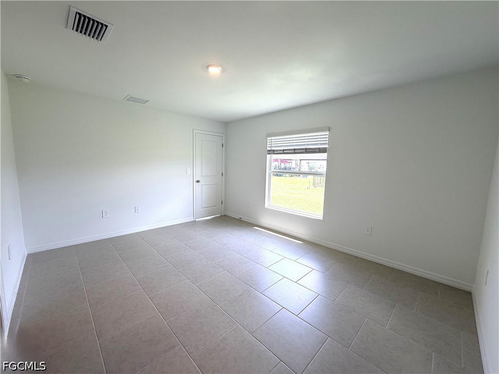 3 Bed SingleFamilyResidence for Sale in Crane Landing, photo 16