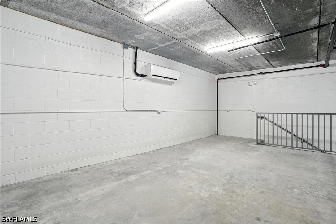 Office for Sale in Fort Myers, photo 16