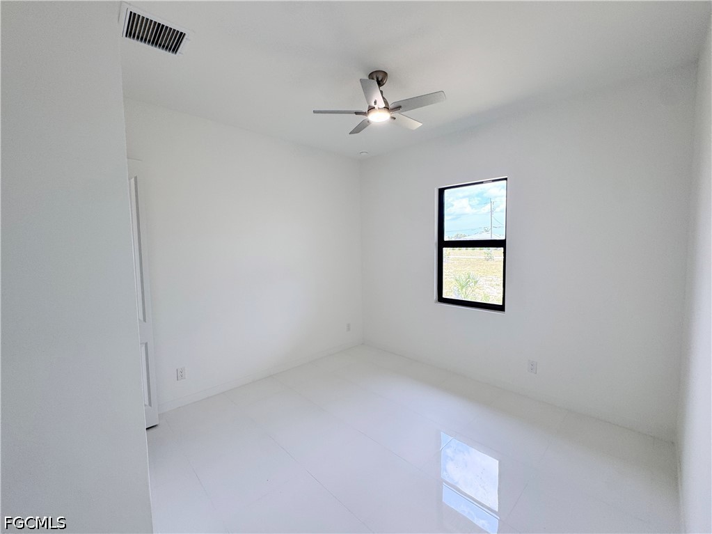 4 Bed SingleFamilyResidence for Sale in Cape Coral, photo 16