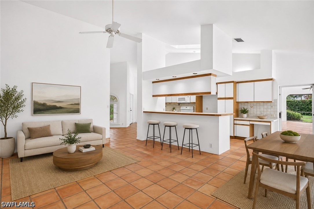 3 Bed Pool Home for Sale in Naples, photo 16