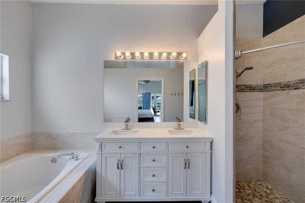 3 Bed Pool Home for Sale in Fort Myers, photo 16